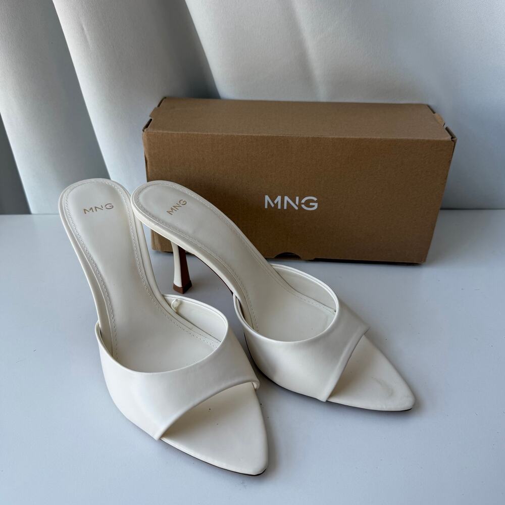 Mango MNG (8/38) White Pointed Toe Mule Heels Minimalist Kitten Heel